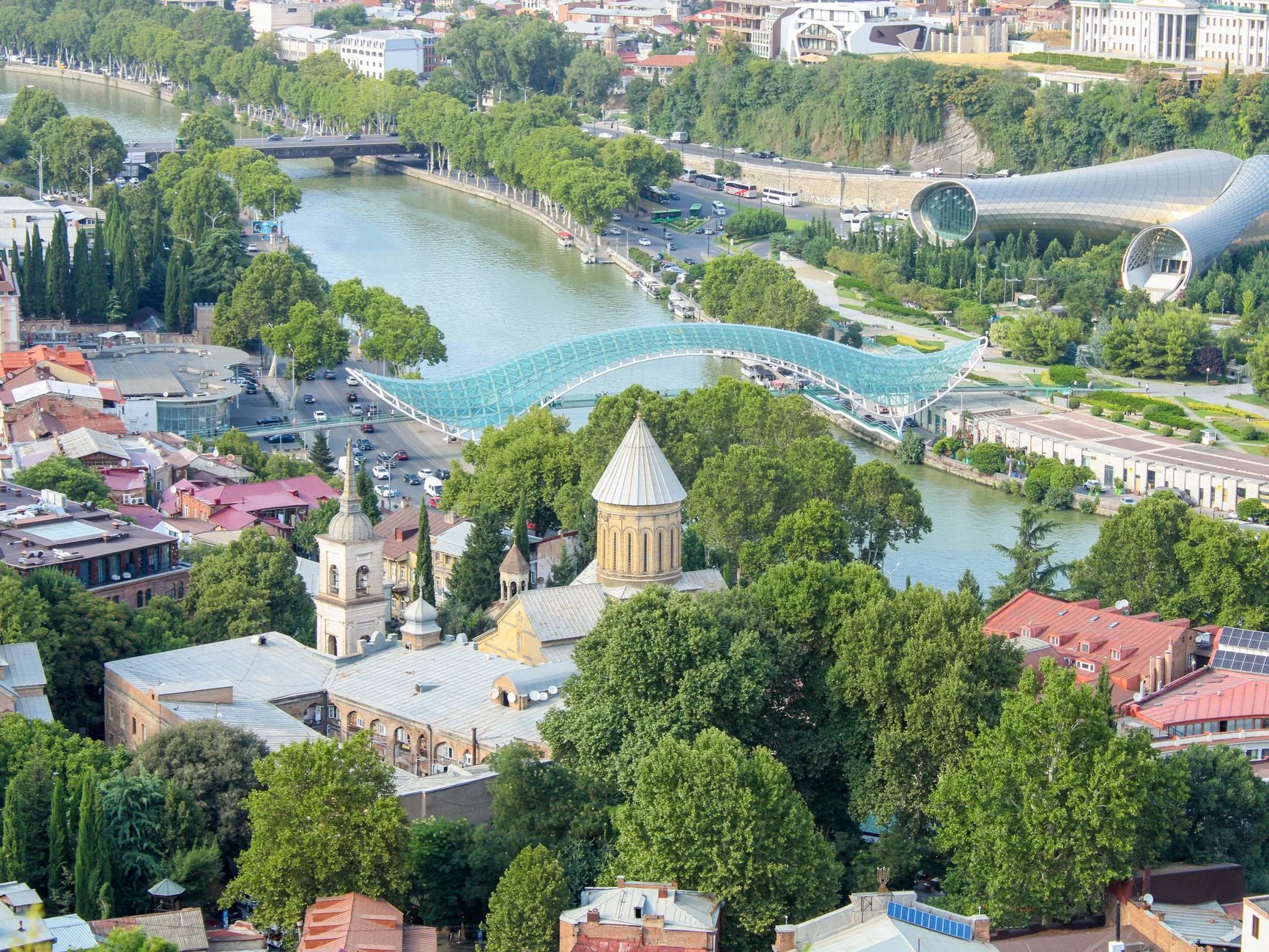 İstanbul–Tiflis Ucuz Uçak Bileti: 2026 Fiyatları + En Ucuz Aylar